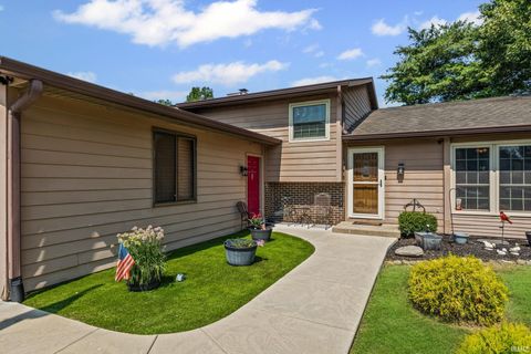 Tiny photo for 813 Foxwood Drive, Lafayette, IN 47905 (MLS # 202530074)