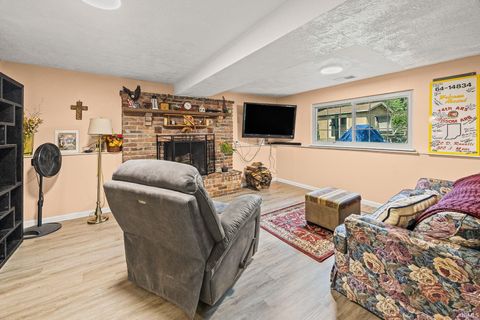 Tiny photo for 813 Foxwood Drive, Lafayette, IN 47905 (MLS # 202530074)