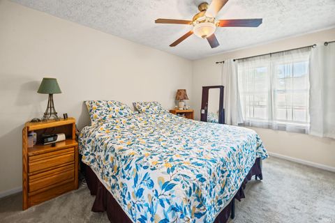 Tiny photo for 813 Foxwood Drive, Lafayette, IN 47905 (MLS # 202530074)