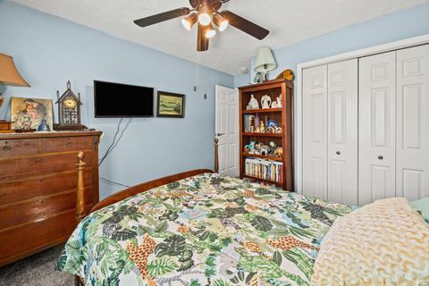 Tiny photo for 813 Foxwood Drive, Lafayette, IN 47905 (MLS # 202530074)