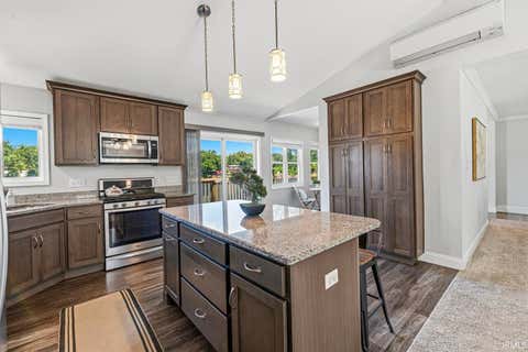 Tiny photo for 10287 Vistula Road, Osceola, IN 46561 (MLS # 202629945)