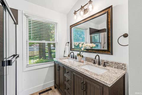 Tiny photo for 10287 Vistula Road, Osceola, IN 46561 (MLS # 202629945)