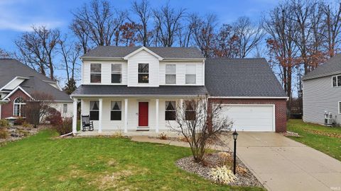Photo of 13924 Messenger Bay, Fort Wayne, IN 46845 (MLS # 202547495)
