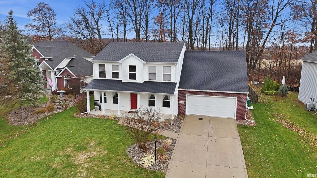 Photo of 13924 Messenger Bay, Fort Wayne, IN 46845 (MLS # 202547495)