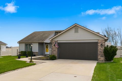 Photo of 20112 Pasada Drive, Monroeville, IN 46773 (MLS # 202612531)