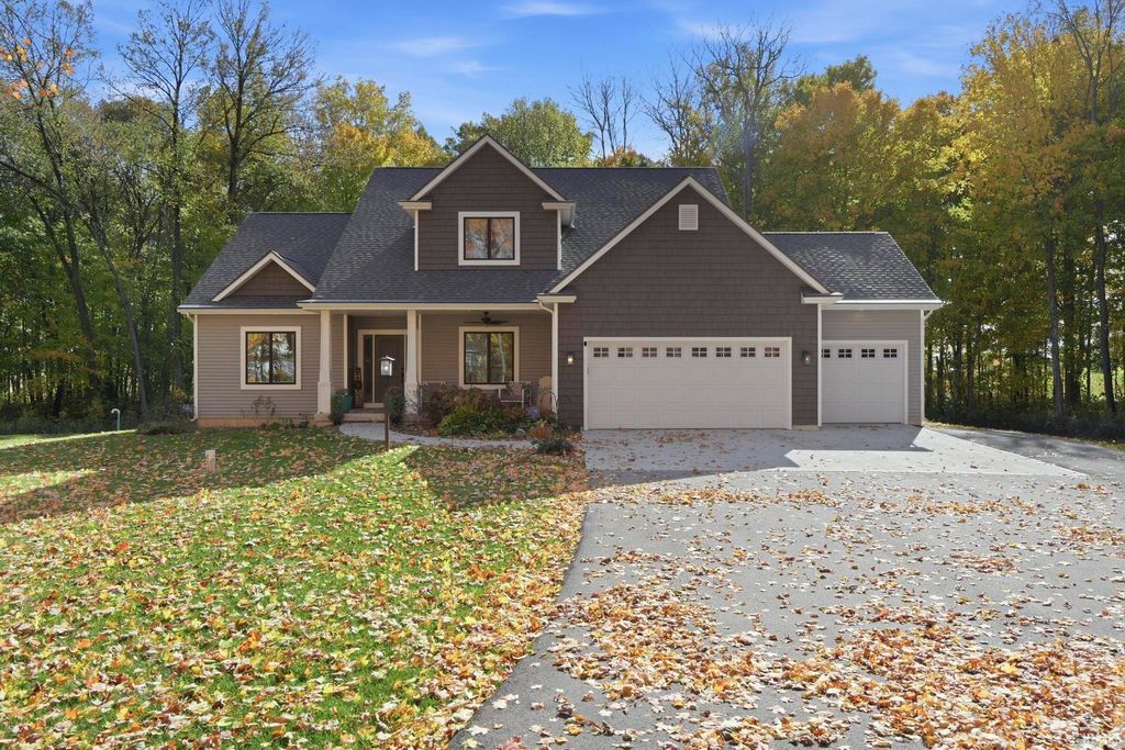 Photo of 2681 W 150 S, Warsaw, IN 46580 (MLS # 202549688)