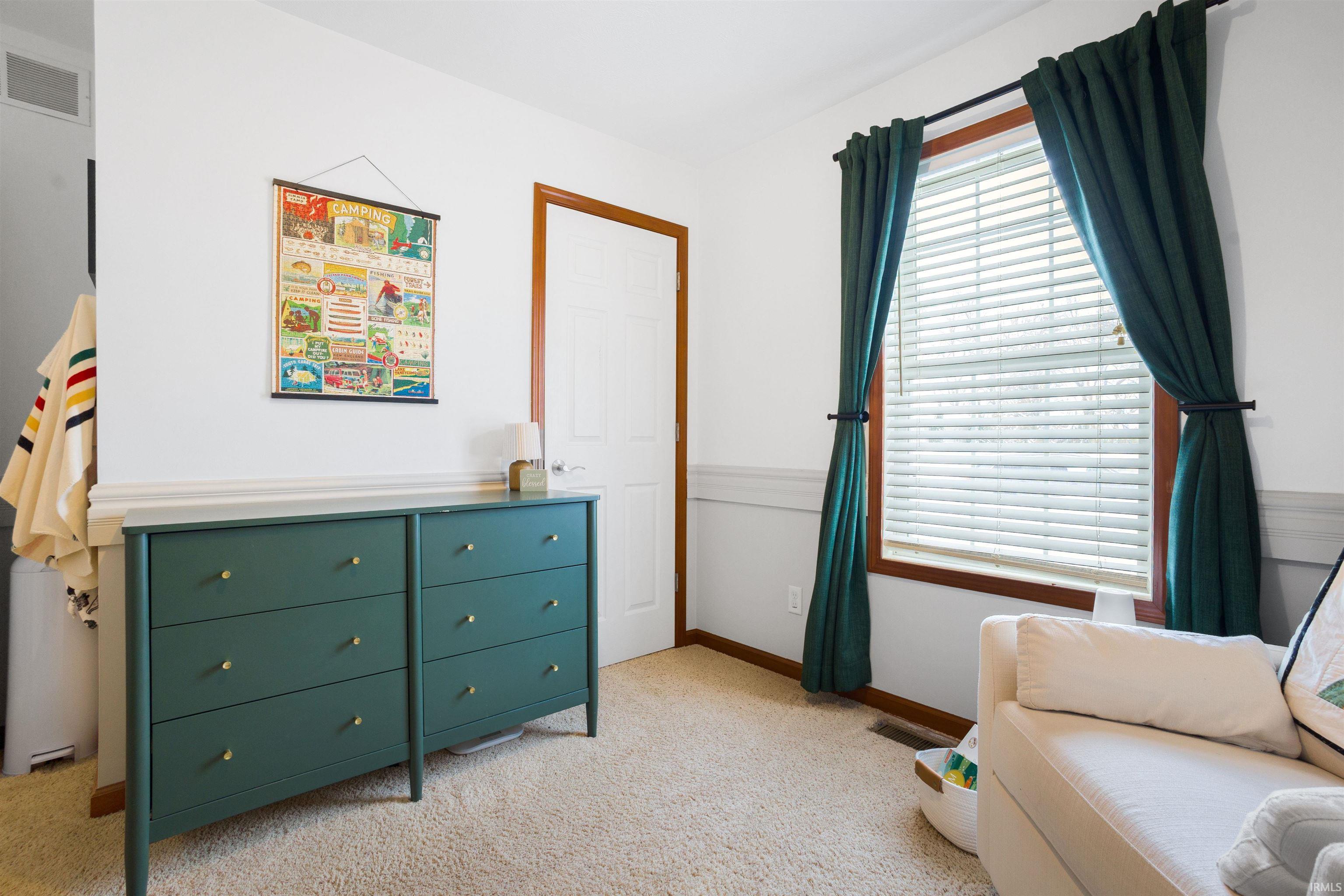 Goshen, Indiana 46528, United States, 3 Bedrooms Bedrooms, ,2 BathroomsBathrooms,Residential,Pending,250328