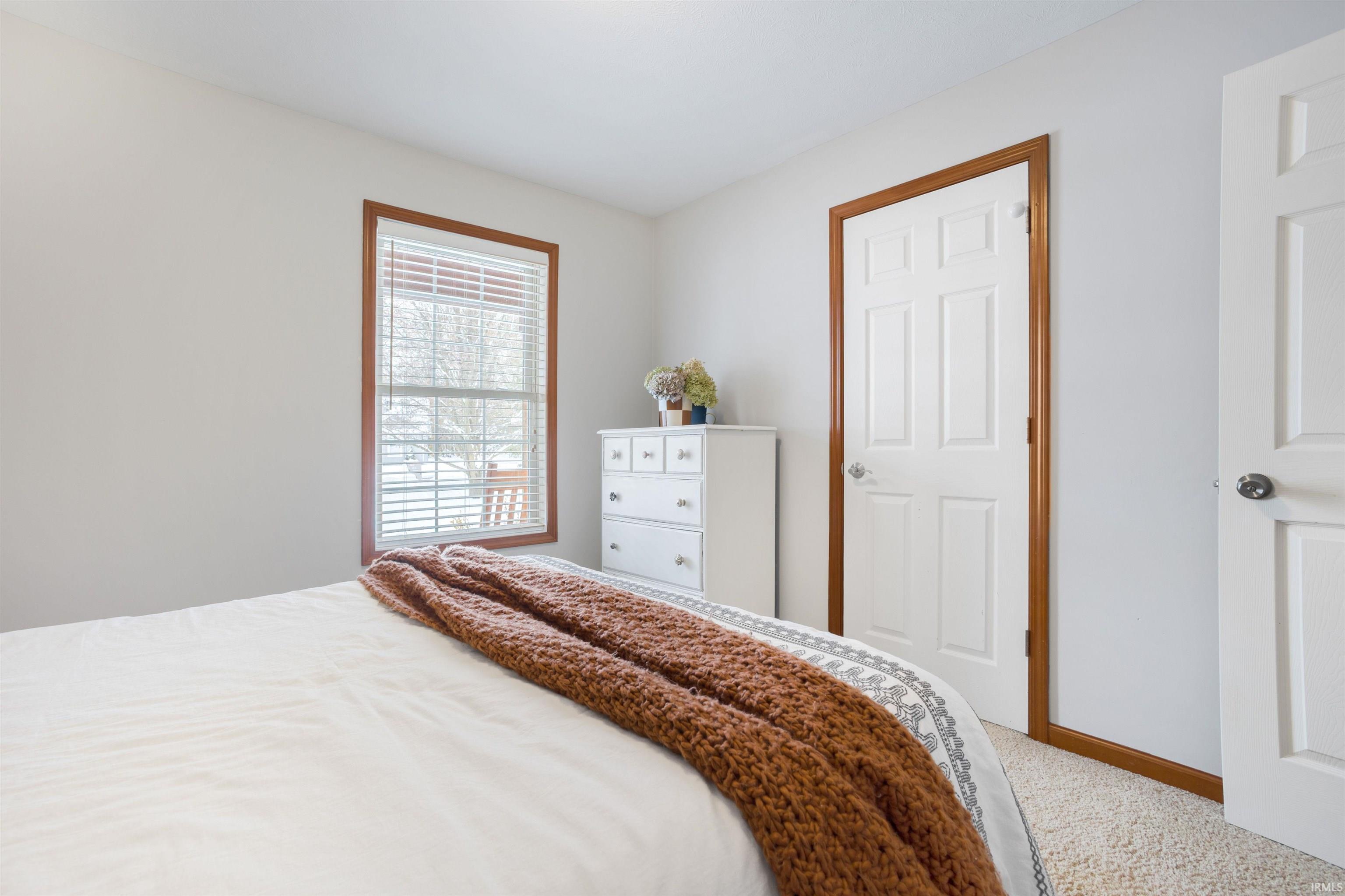 Goshen, Indiana 46528, United States, 3 Bedrooms Bedrooms, ,2 BathroomsBathrooms,Residential,Pending,250328