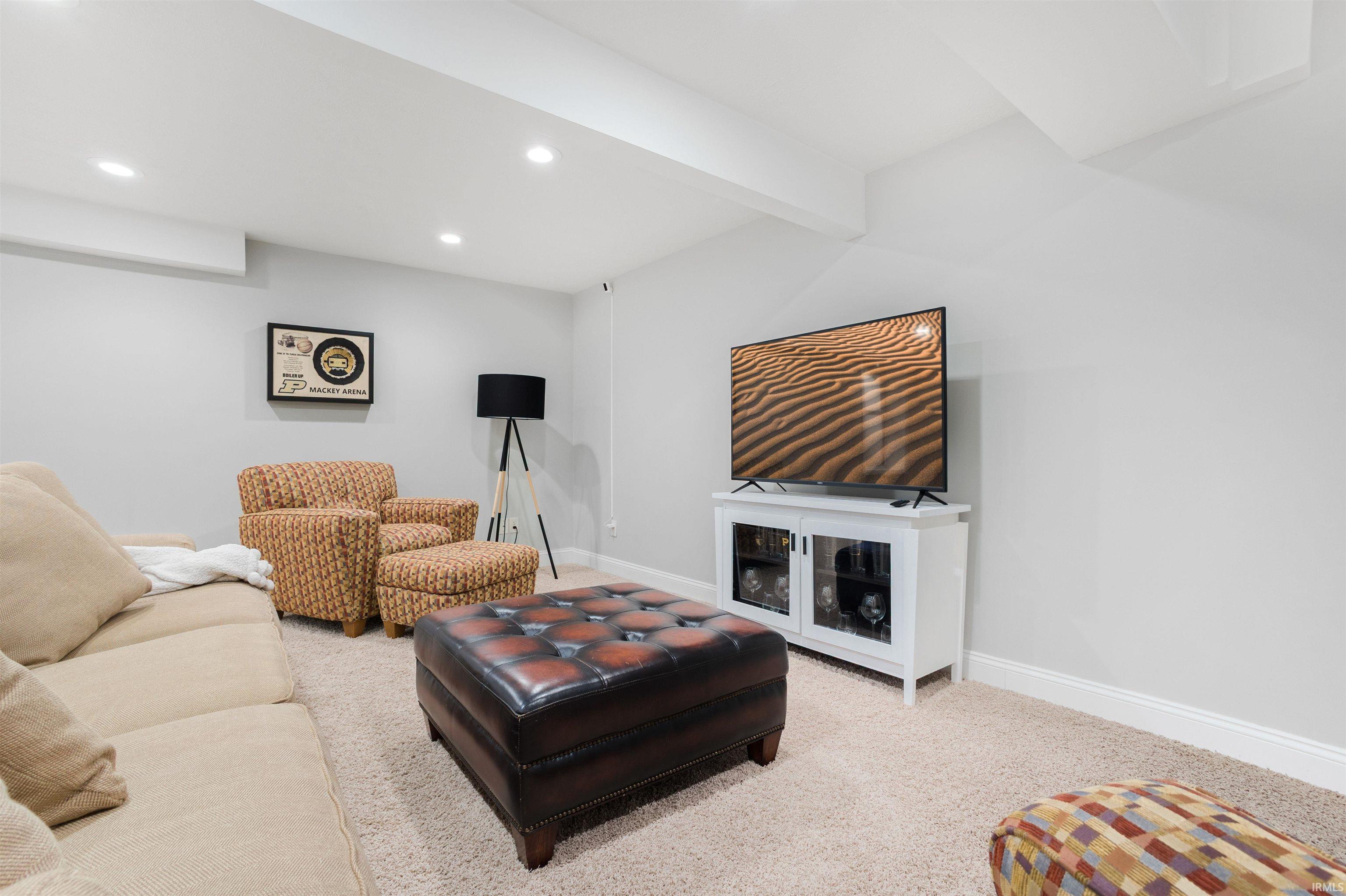 Goshen, Indiana 46528, United States, 3 Bedrooms Bedrooms, ,2 BathroomsBathrooms,Residential,Pending,250328