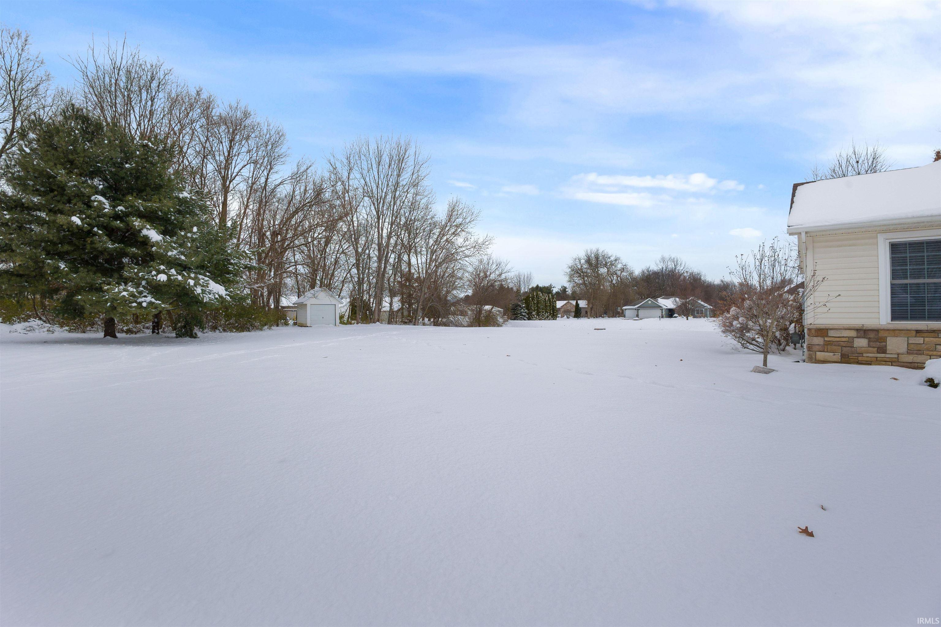 Goshen, Indiana 46528, United States, 3 Bedrooms Bedrooms, ,2 BathroomsBathrooms,Residential,Pending,250328