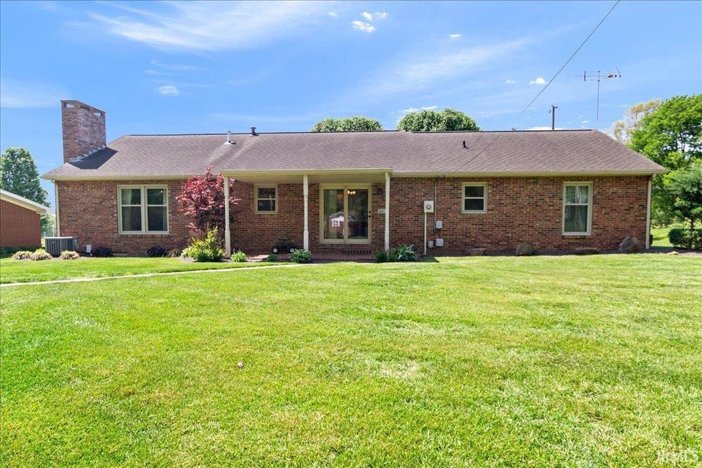 Photo of 1116 N MAIN Street, Princeton, IN 47670 (MLS # 202614992)