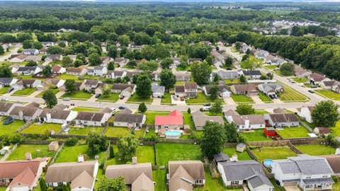 Tiny photo for 332 Plantation Way, Lafayette, IN 47909 (MLS # 202633042)