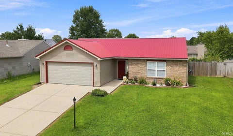 Photo of 332 Plantation Way, Lafayette, IN 47909 (MLS # 202633042)