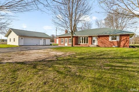 Photo of 9809 S US 35 Highway, Losantville, IN 47354 (MLS # 202612434)