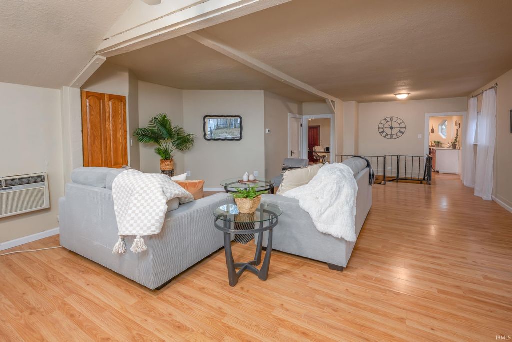 Photo of 1414 W 4Th Street, Fort Wayne, IN 46808 (MLS # 202546176)