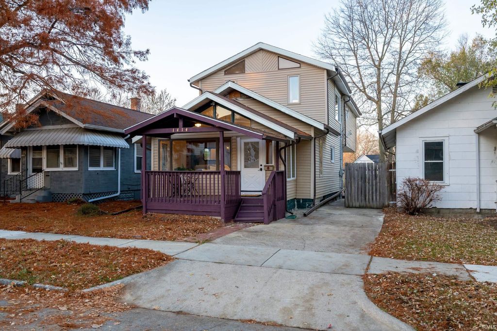 Photo of 1414 W 4Th Street, Fort Wayne, IN 46808 (MLS # 202546176)