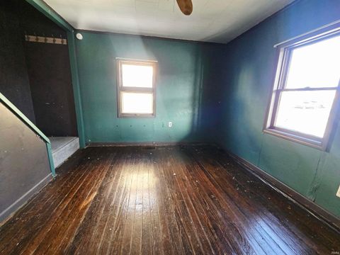 Tiny photo for 1105 S Jay Street, Kokomo, IN 46902 (MLS # 202600540)