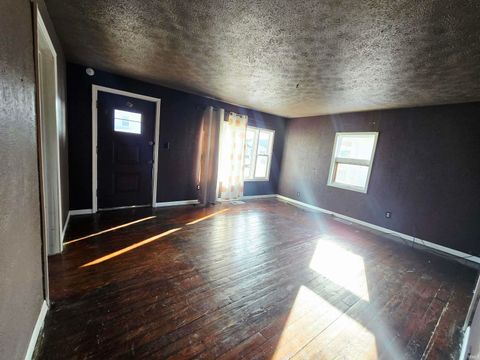 Tiny photo for 1105 S Jay Street, Kokomo, IN 46902 (MLS # 202600540)