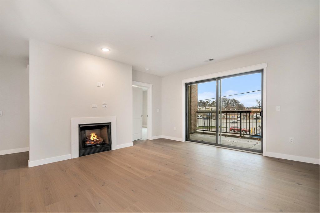 Photo of 1740 #201E South Bend Avenue, South Bend, IN 46637 (MLS # 202546593)