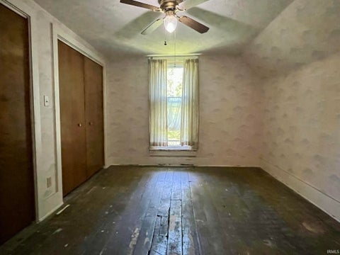 Tiny photo for 262 W 8Th Street, Peru, IN 46970 (MLS # 202621893)