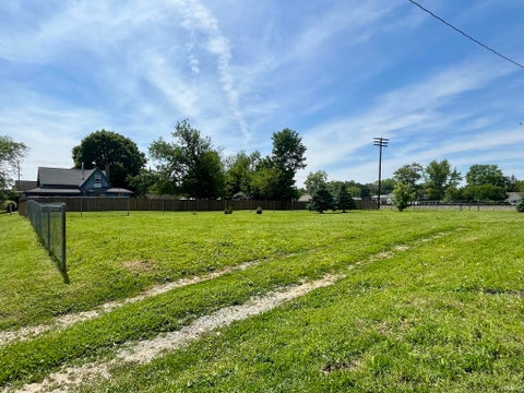 Tiny photo for 262 W 8Th Street, Peru, IN 46970 (MLS # 202621893)