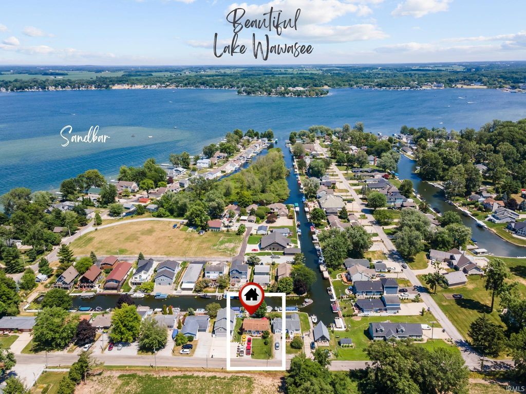 Photo of 10454 N 800 E, Syracuse, IN 46567 (MLS # 202544345)