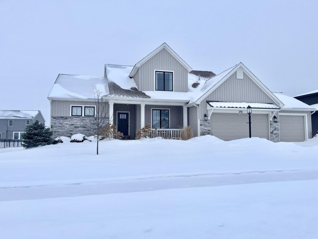 Photo of 1743 Faircloud Drive, Fort Wayne, IN 46814 (MLS # 202603749)