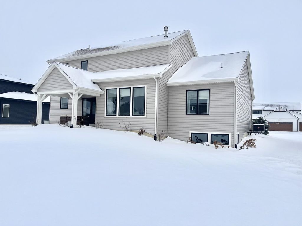 Photo of 1743 Faircloud Drive, Fort Wayne, IN 46814 (MLS # 202603749)