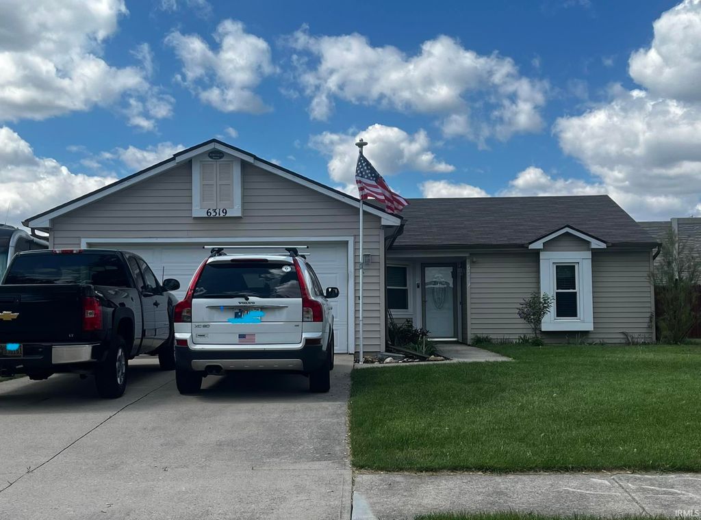 Photo of 6319 High Point Run, Fort Wayne, IN 46825 (MLS # 202615793)