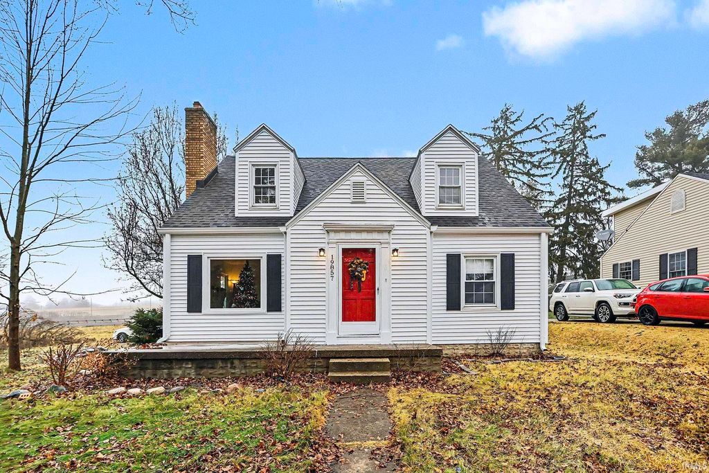 Photo of 19857 Yoder Street, South Bend, IN 46614 (MLS # 202549711)