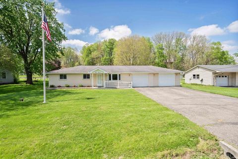 Photo of 2102 Flora Drive, Peru, IN 46970 (MLS # 202614424)