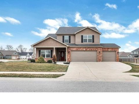 Photo of 4595 Lamplighter Trail, Lafayette, IN 47909 (MLS # 202542918)