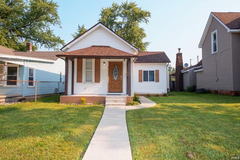 Tiny photo for 1622 Perdue Street, Lafayette, IN 47905 (MLS # 202530661)