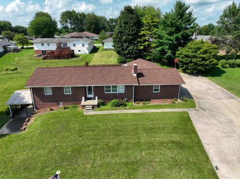 Photo of 1504 E National Highway, Washington, IN 47501 (MLS # 202547394)