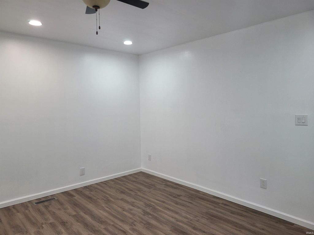 Photo of 715 Vigo Street, Vincennes, IN 47591 (MLS # 202602112)