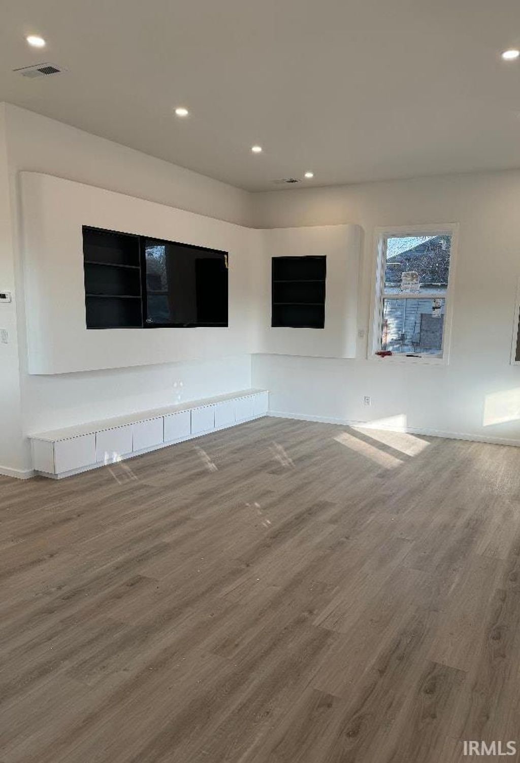 Photo of 612 E WATER Street, Princeton, IN 47670 (MLS # 202600157)