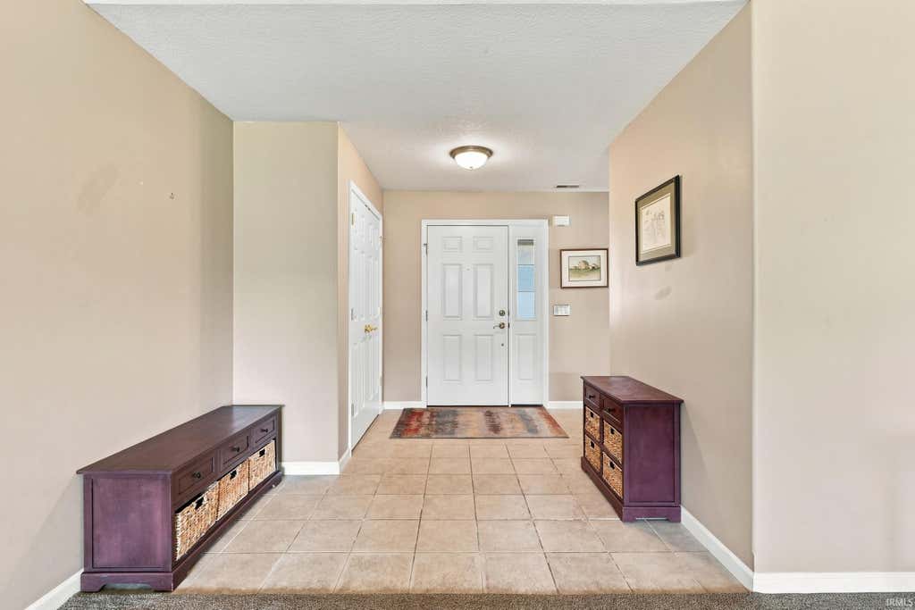 Photo of 423 Mabry Cove, Fort Wayne, IN 46825 (MLS # 202634675)