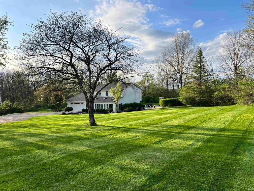 Photo of 12103 Ernst Road, Roanoke, IN 46783 (MLS # 202615409)