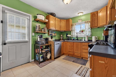 Tiny photo for 1039 S Purdum Street, Kokomo, IN 46902 (MLS # 202624467)