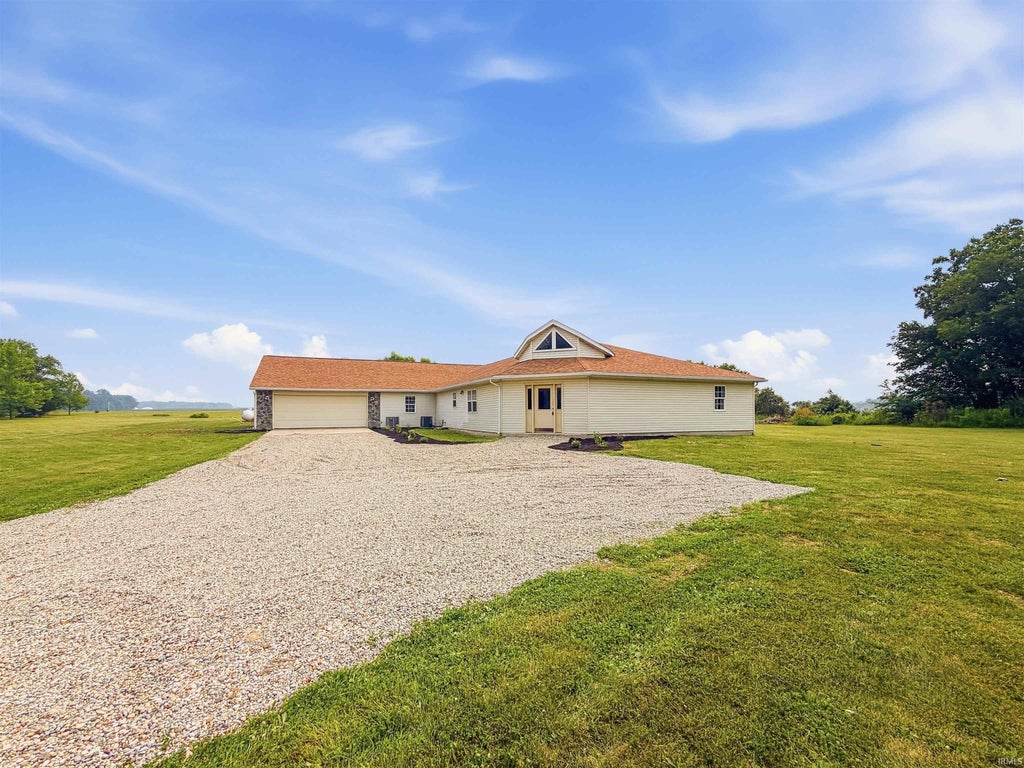 Photo of 5664 S 500 W 57 Street, Columbia City, IN 46725 (MLS # 202629023)