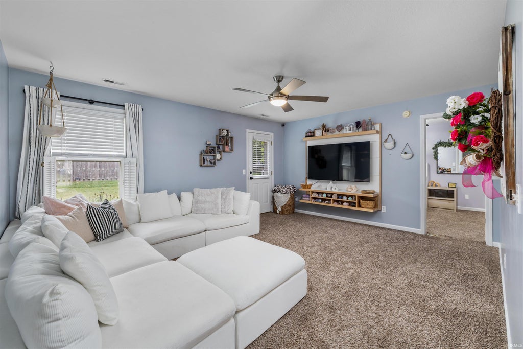 Photo of 12021 Kimball Run, Fort Wayne, IN 46845 (MLS # 202637293)