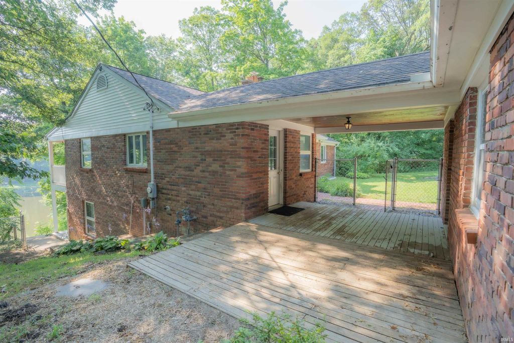 Photo of 1509 Tioga Ravine Road, Monticello, IN 47960 (MLS # 202526666)