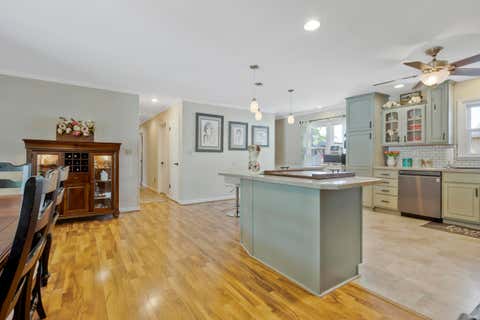 Tiny photo for 1004 Nicholas Drive, Boonville, IN 47601 (MLS # 202624660)