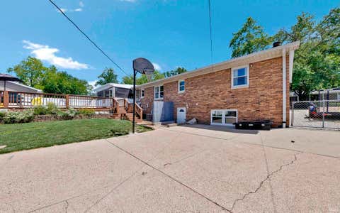 Tiny photo for 1004 Nicholas Drive, Boonville, IN 47601 (MLS # 202624660)