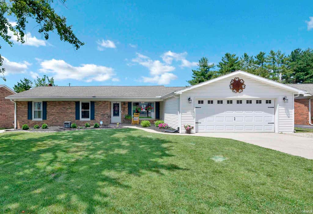 Photo of 1004 Nicholas Drive, Boonville, IN 47601 (MLS # 202624660)