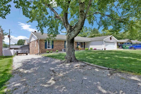 Tiny photo for 1004 Nicholas Drive, Boonville, IN 47601 (MLS # 202624660)