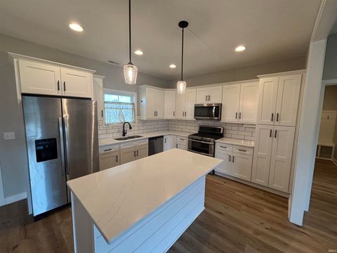 Tiny photo for 841 Washington Street, Rockport, IN 47635 (MLS # 202610678)