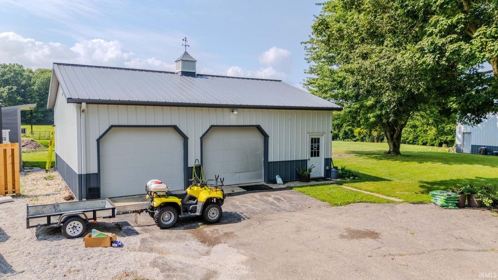Photo of 3831 W 100 S, Wabash, IN 46992 (MLS # 202629452)