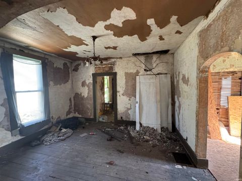 Tiny photo for 1216 S Buckeye Street, Kokomo, IN 46902 (MLS # 202537808)