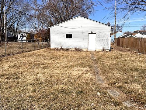Tiny photo for 2116 Usher Street, Logansport, IN 46947 (MLS # 202606713)